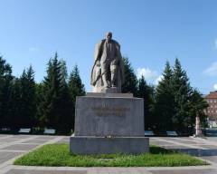 Памятник Чорос-Гуркину